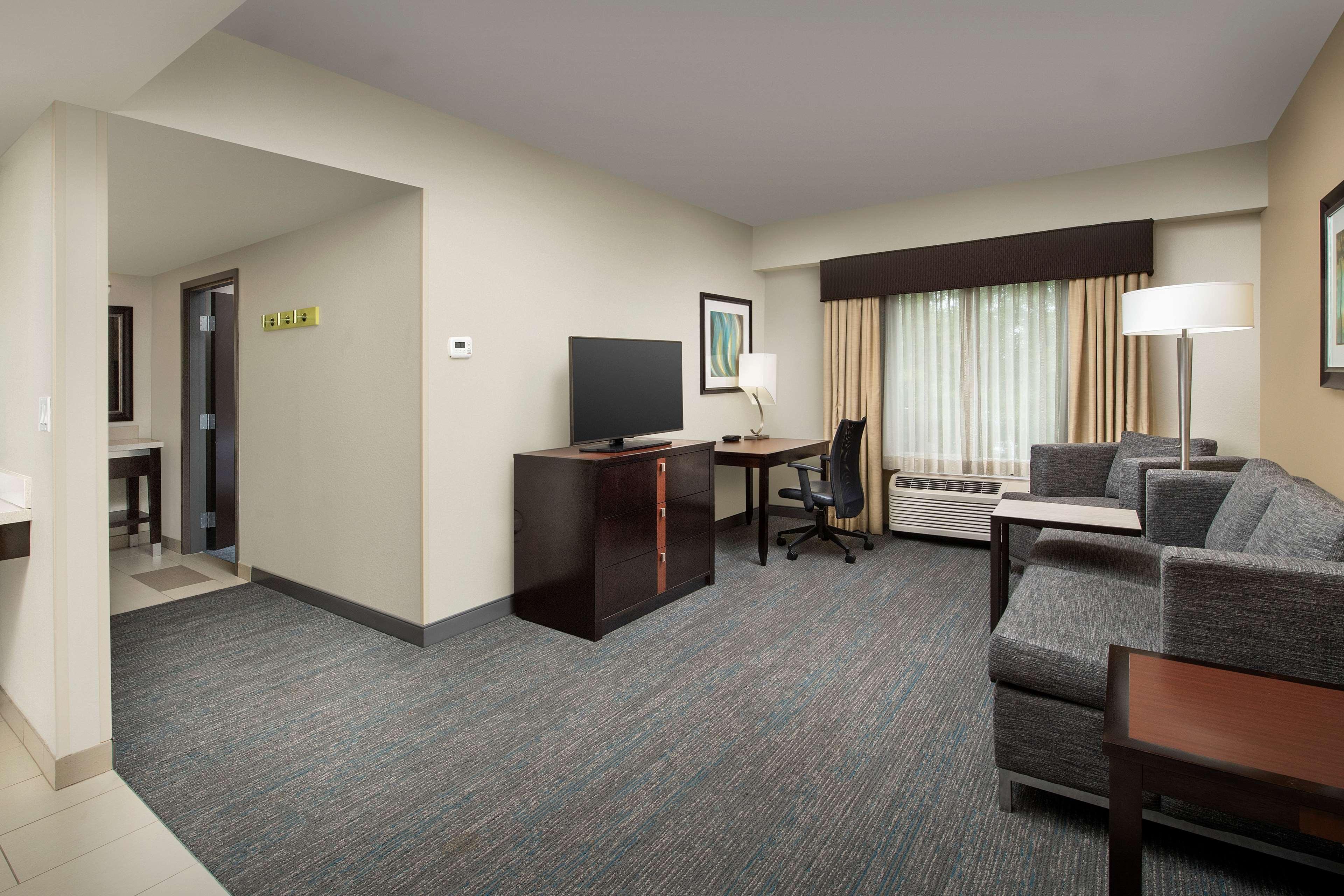 Hampton Inn & Suites Alpharetta-Windward מראה חיצוני תמונה